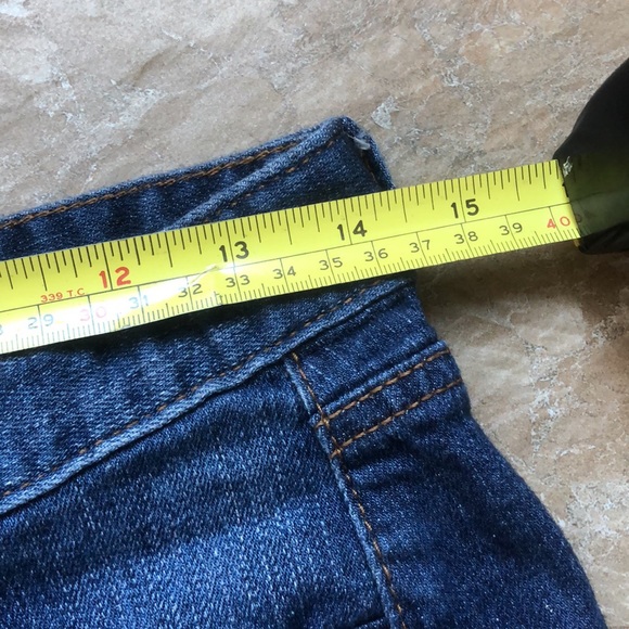 Women’s Denim Shorts - Picture 7 of 7